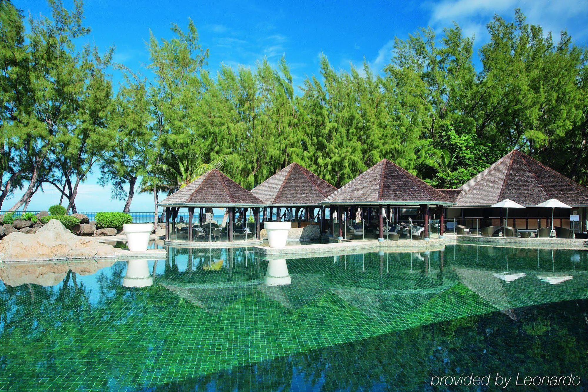 Lux* Saint Gilles Resort Exterior photo The swimming pool at the resort